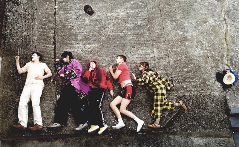 Sorry anuncia novo álbum Cosplay Lançamento em 7 de novembro via Domino