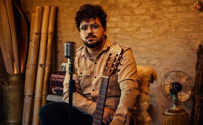 Jessé Lucas resgata tesouros da fé em seu novo EP “Hinos da Harpa (Vol. 1)”