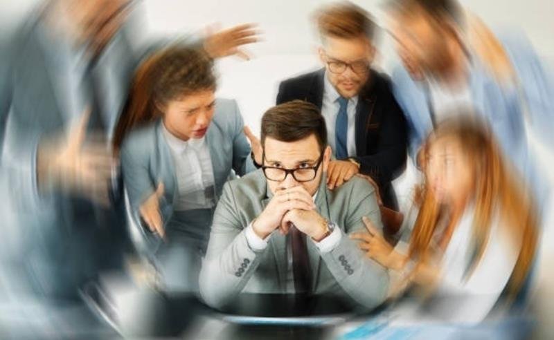 Por que empresas com líderes tecnicamente fortes estão tomando decisões piores sob pressão